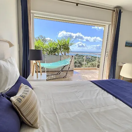 Caramontinu Serena à Pinarello, Proche Plage, Vue Mer, Piscine Chauffée Villa *