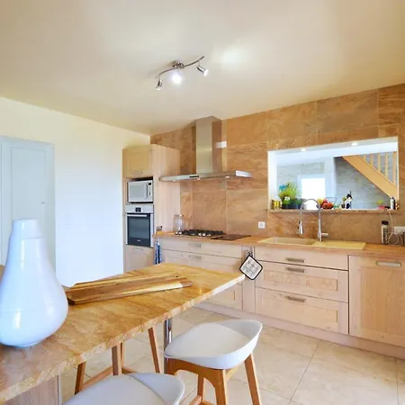 Villa Caramontinu Serena à Pinarello, Proche Plage, Vue Mer, Piscine Chauffée