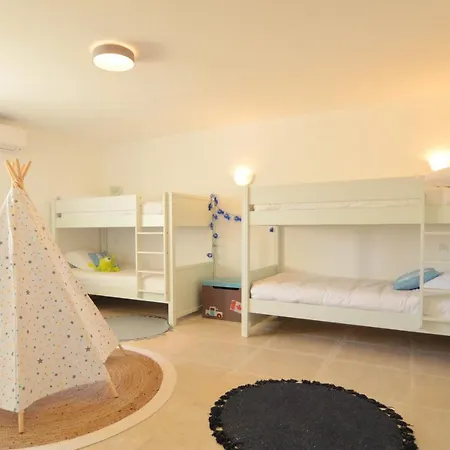 Villa Caramontinu Serena à Pinarello, Proche Plage, Vue Mer, Piscine Chauffée *