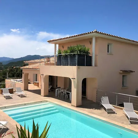 Villa Caramontinu A Pinarello, Proche Plage, Vue Mer, Piscine Chauffee Zonza
