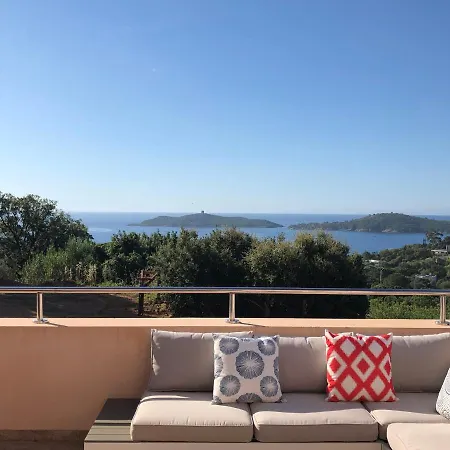 Villa Caramontinu A Pinarello, Proche Plage, Vue Mer, Piscine Chauffee