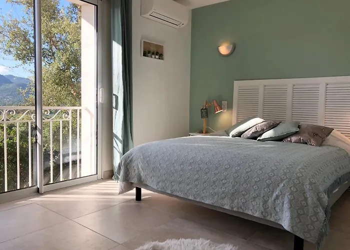 Caramontinu Serena A Pinarello, Proche Plage, Vue Mer, Piscine Chauffee 别墅