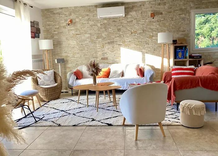 Caramontinu Serena A Pinarello, Proche Plage, Vue Mer, Piscine Chauffee 别墅 宗扎