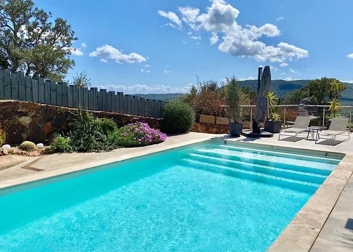 Caramontinu Serena A Pinarello, Proche Plage, Vue Mer, Piscine Chauffee *