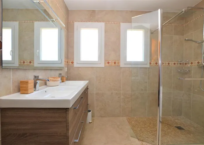 别墅 Caramontinu Serena A Pinarello, Proche Plage, Vue Mer, Piscine Chauffee 宗扎