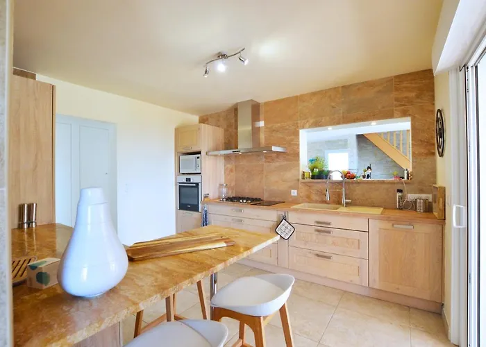 别墅 Caramontinu Serena A Pinarello, Proche Plage, Vue Mer, Piscine Chauffee